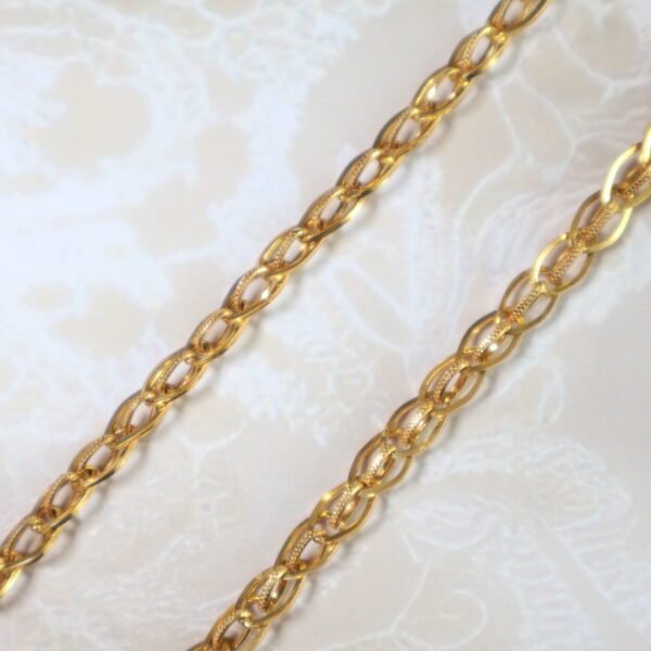 Chain - Image 3