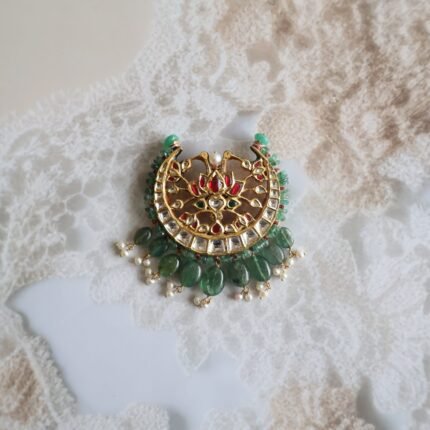 Gents Chandrama brooch for safa with Kundan stones and emeralds, traditional moon-shaped groom accessory.