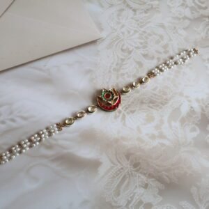 Handcrafted 22kt gold Shishphool jewellery with freshwater pearls and Kundan detailing for weddings.